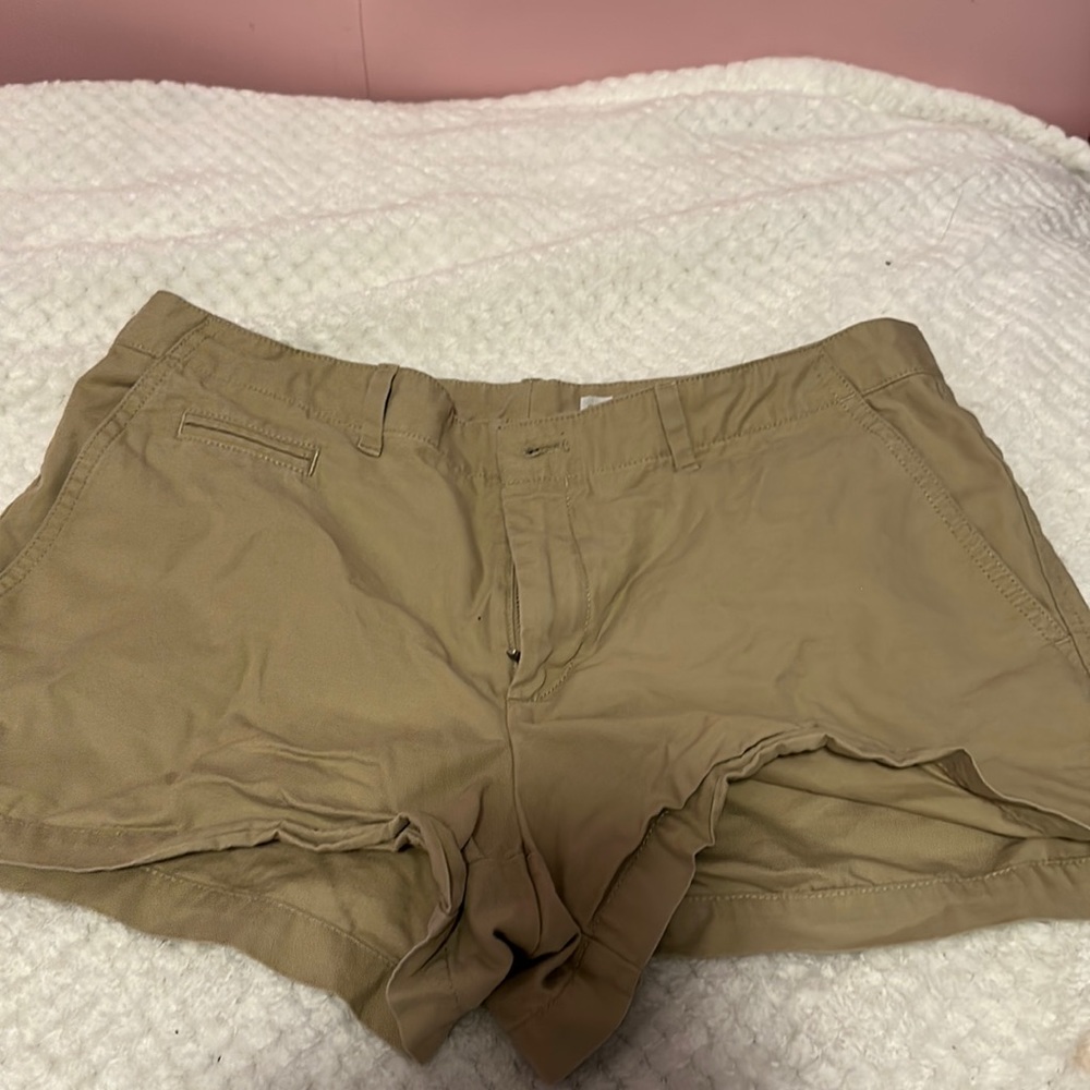 KHAKI GAP shorts , size 6